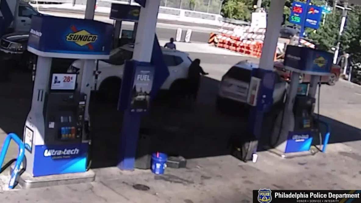 Police searching for suspects accused of stealing money from woman at West Philadelphia gas station